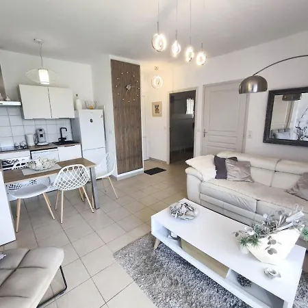 Lejlighed With Garden - Two Pools - Access